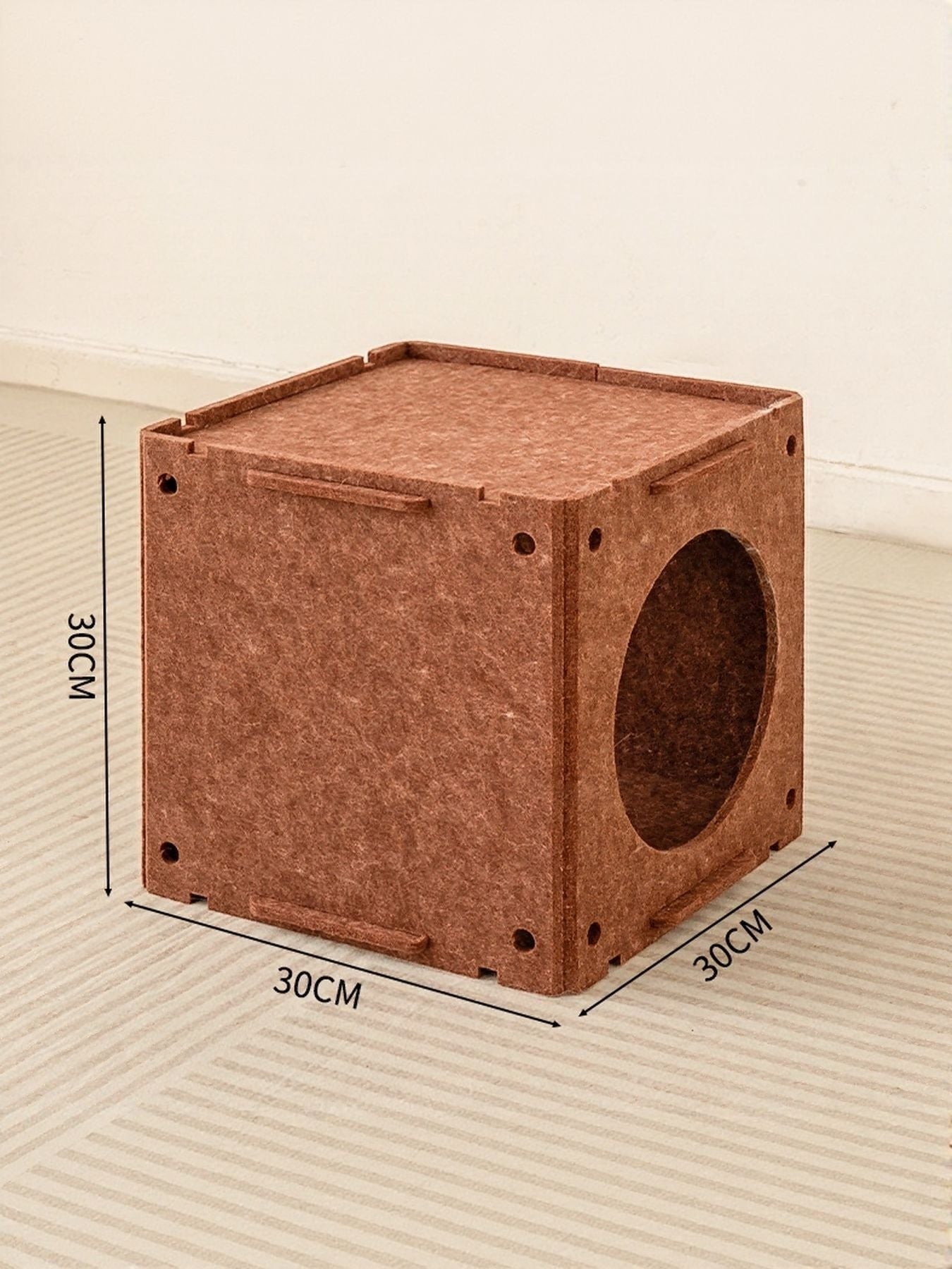 Little Pets Club brown felt modular cat cube with circular entrance, 30cm dimensions