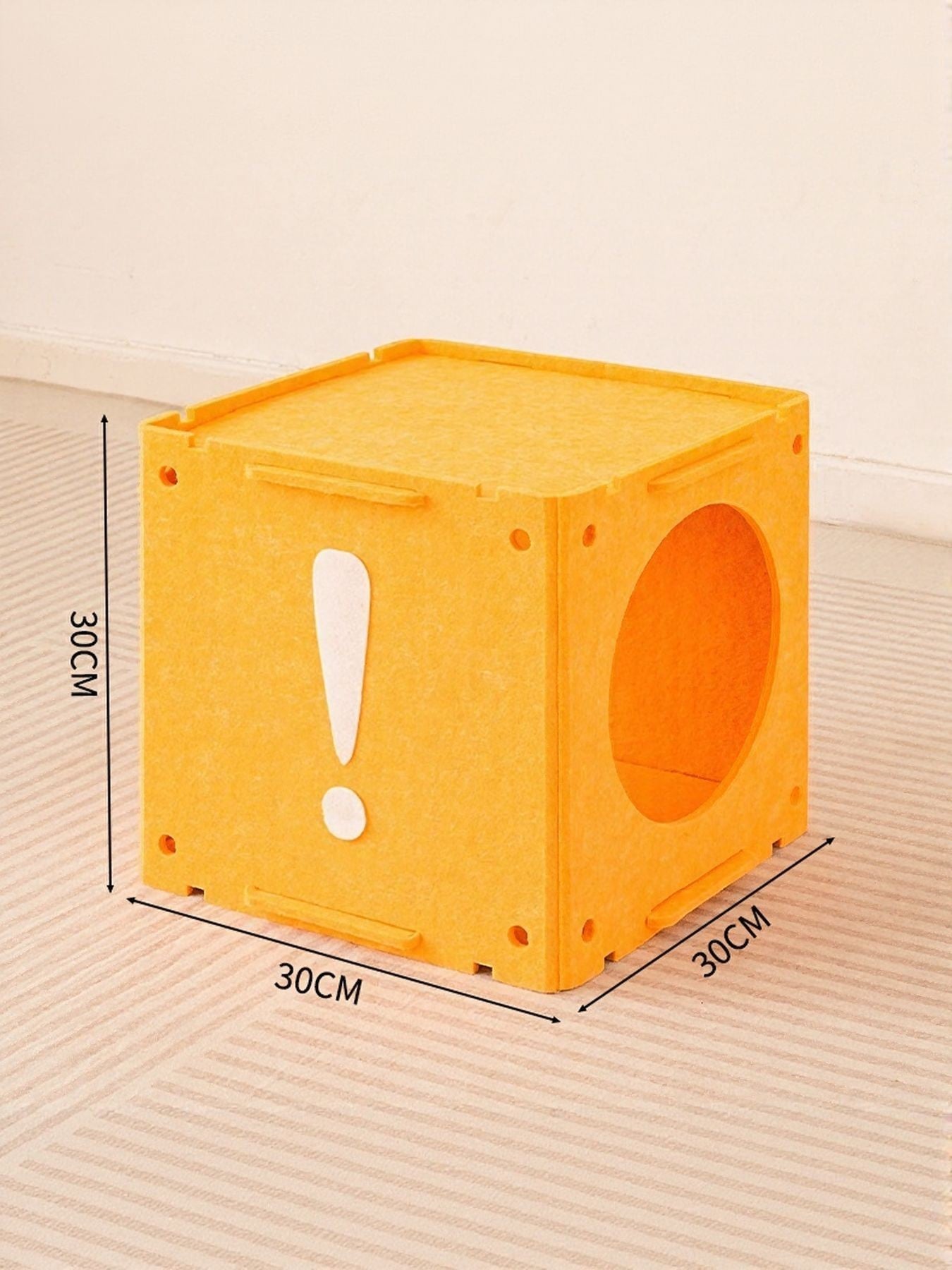 Little Pets Club orange modular felt cat cube with exclamation mark design and circular entrance, 30cm dimensions.